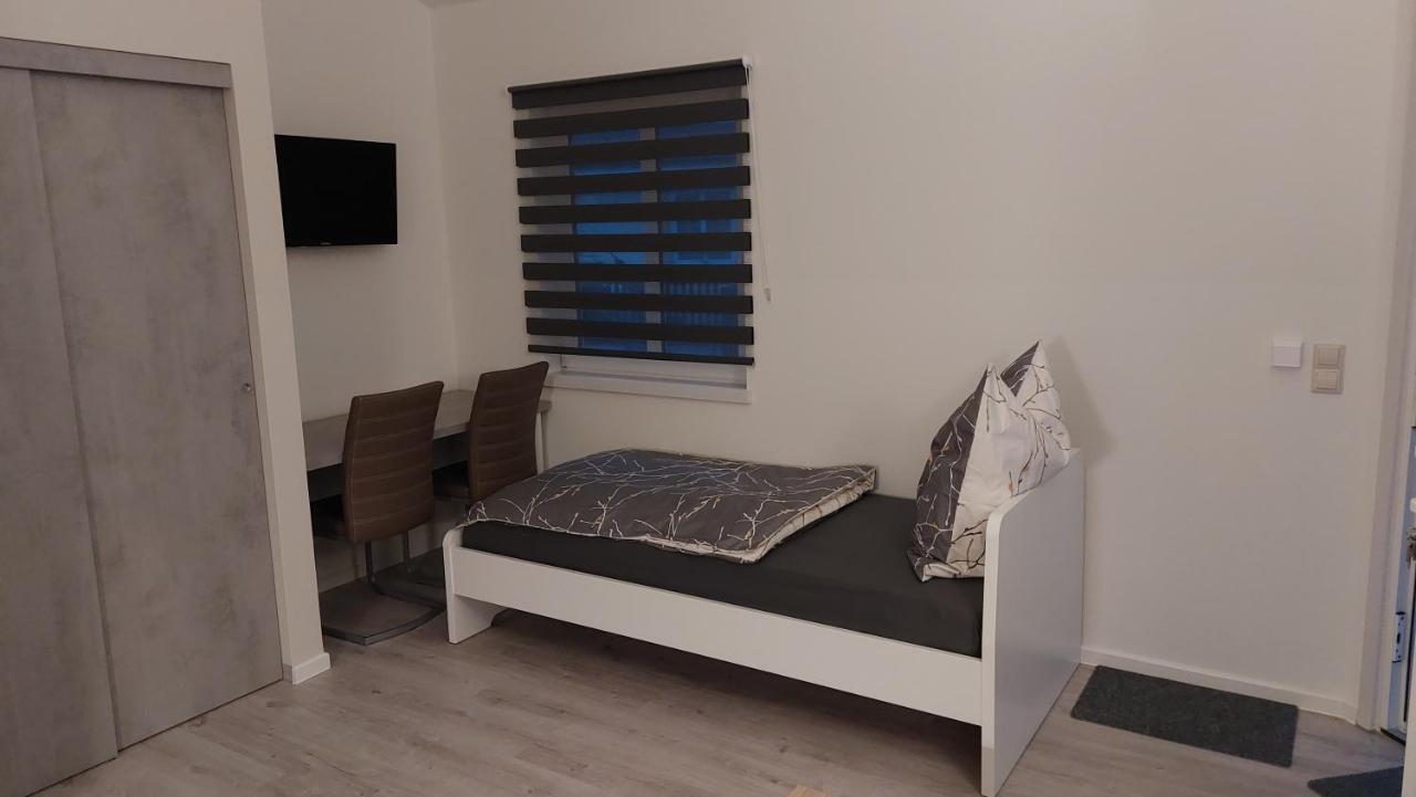 Ferienwohnung Am Stadtwald Freiberg Bagian luar foto